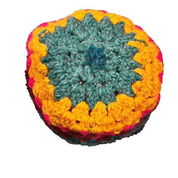Vintage handcrafted, multicolored crochet beanie hat - Picture 3 of 7